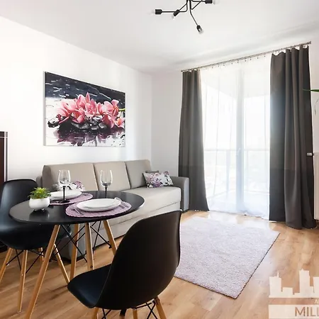 Jm Millennium Union * Warsaw